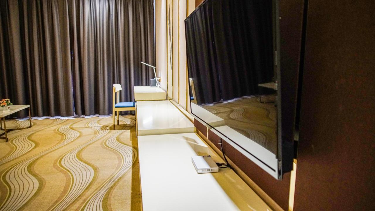 St Hotel Wattay Airport Vientiane Eksteriør billede
